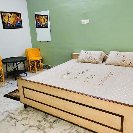 Yellow Homestay - Modern 2Bhk Ac Stay Jabalpur Exteriér fotografie